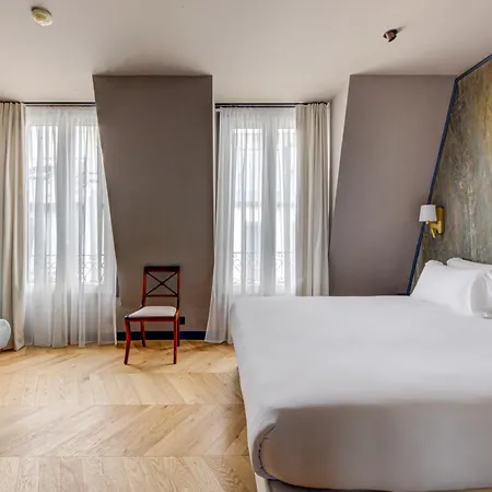 Maat Batignolles 3* Parijs