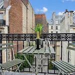 Hotel Maat Batignolles 3*