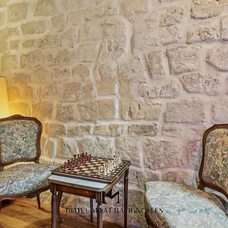 Maat Batignolles Hotel Paris