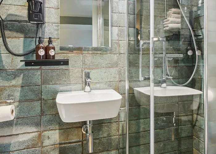 מלון Maat Batignolles פריז