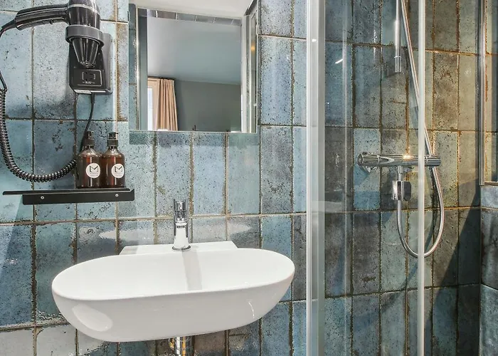 מלון Maat Batignolles