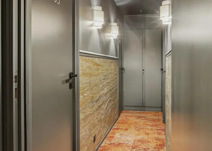 Maat Batignolles פריז