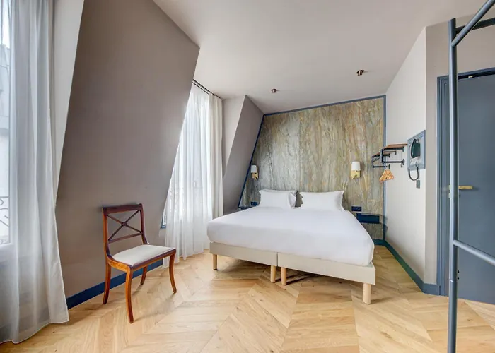 מלון Maat Batignolles