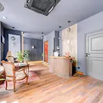 מלון Maat Batignolles