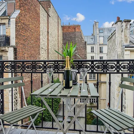 Hotel Maat Batignolles 3*
