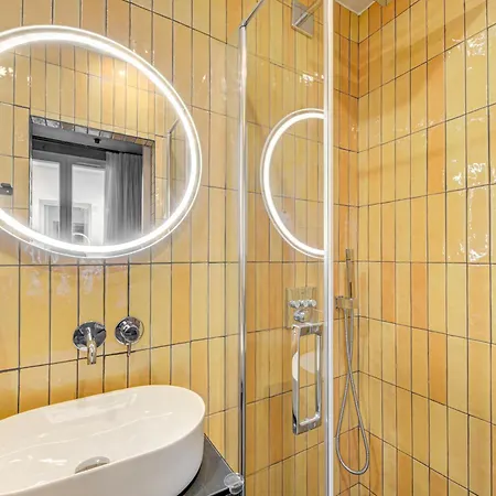 Maat Batignolles Hotel Paris