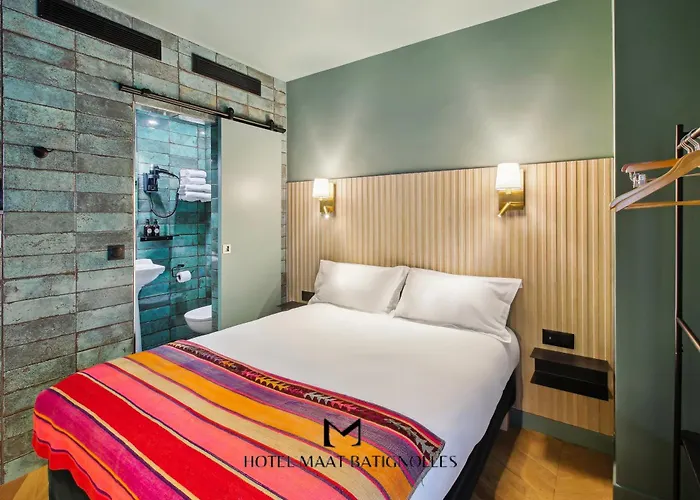 Maat Batignolles 3*